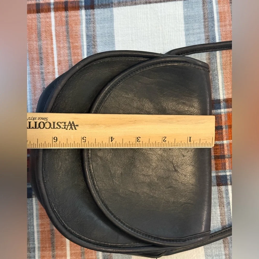 Coach Vintage Casey Black Leather Crossbody Bag USA made‎ - Picture 8 of 16